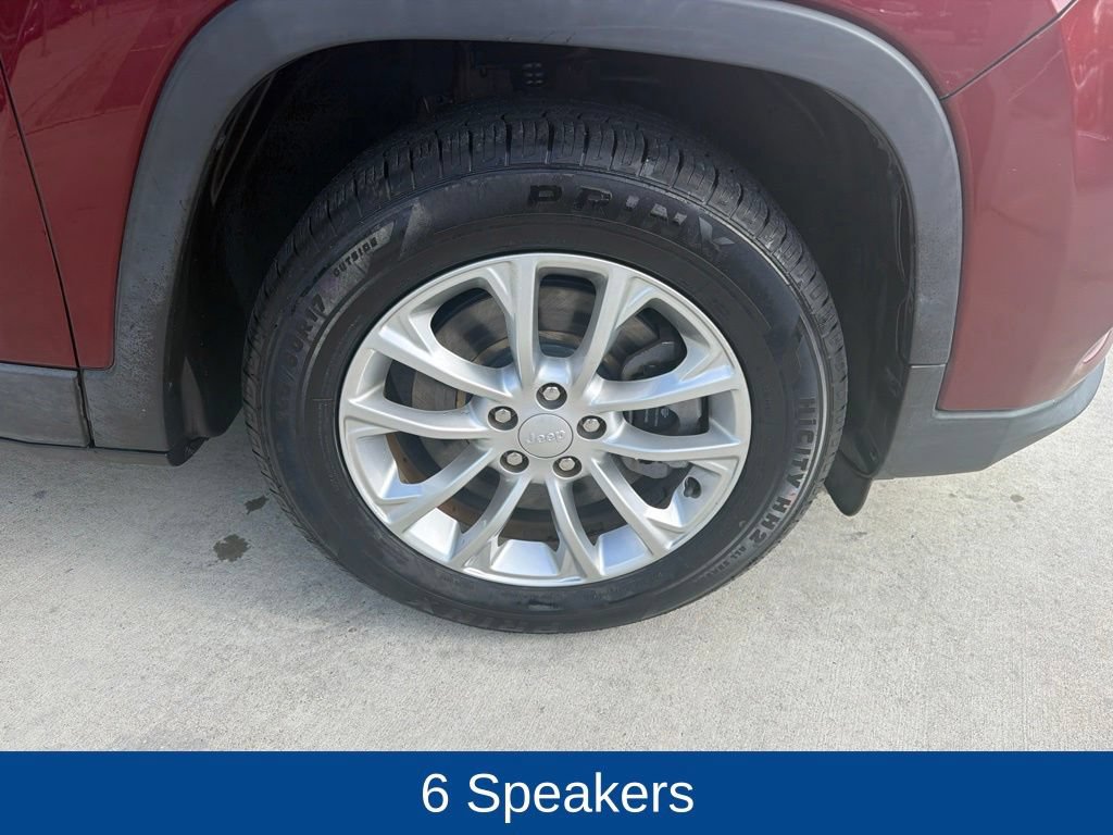 Used 2019 Jeep Cherokee Latitude w/ Popular Appearance Group FWD image 12