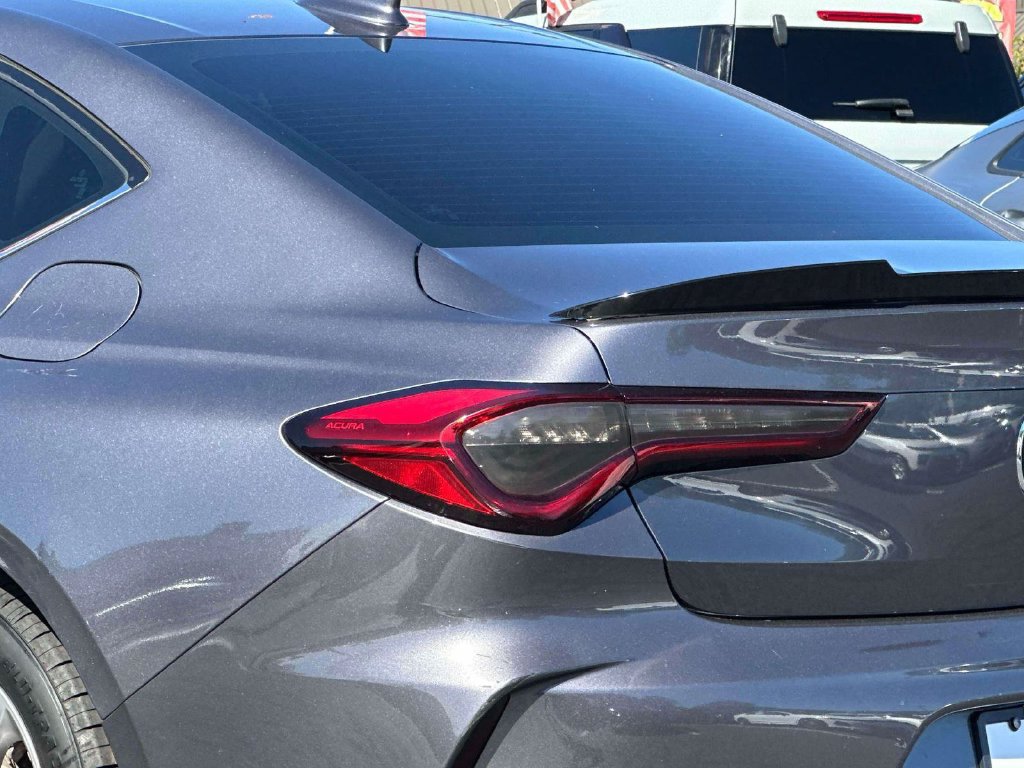 Used 2023 Acura TLX FWD image 9