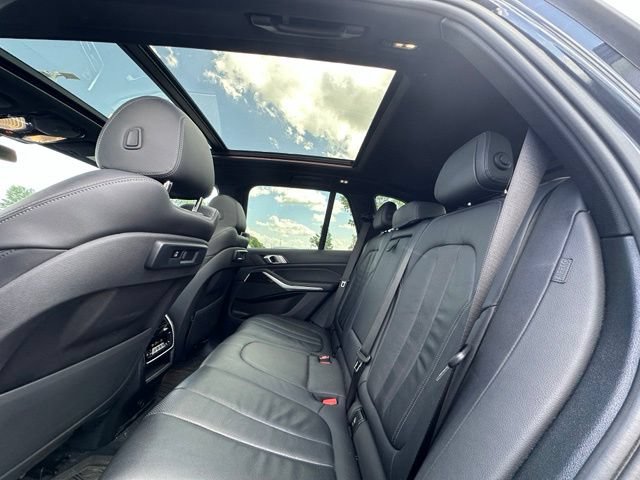 Used 2020 BMW X5 xDrive40i w/ Premium Package AWD/4WD image 17