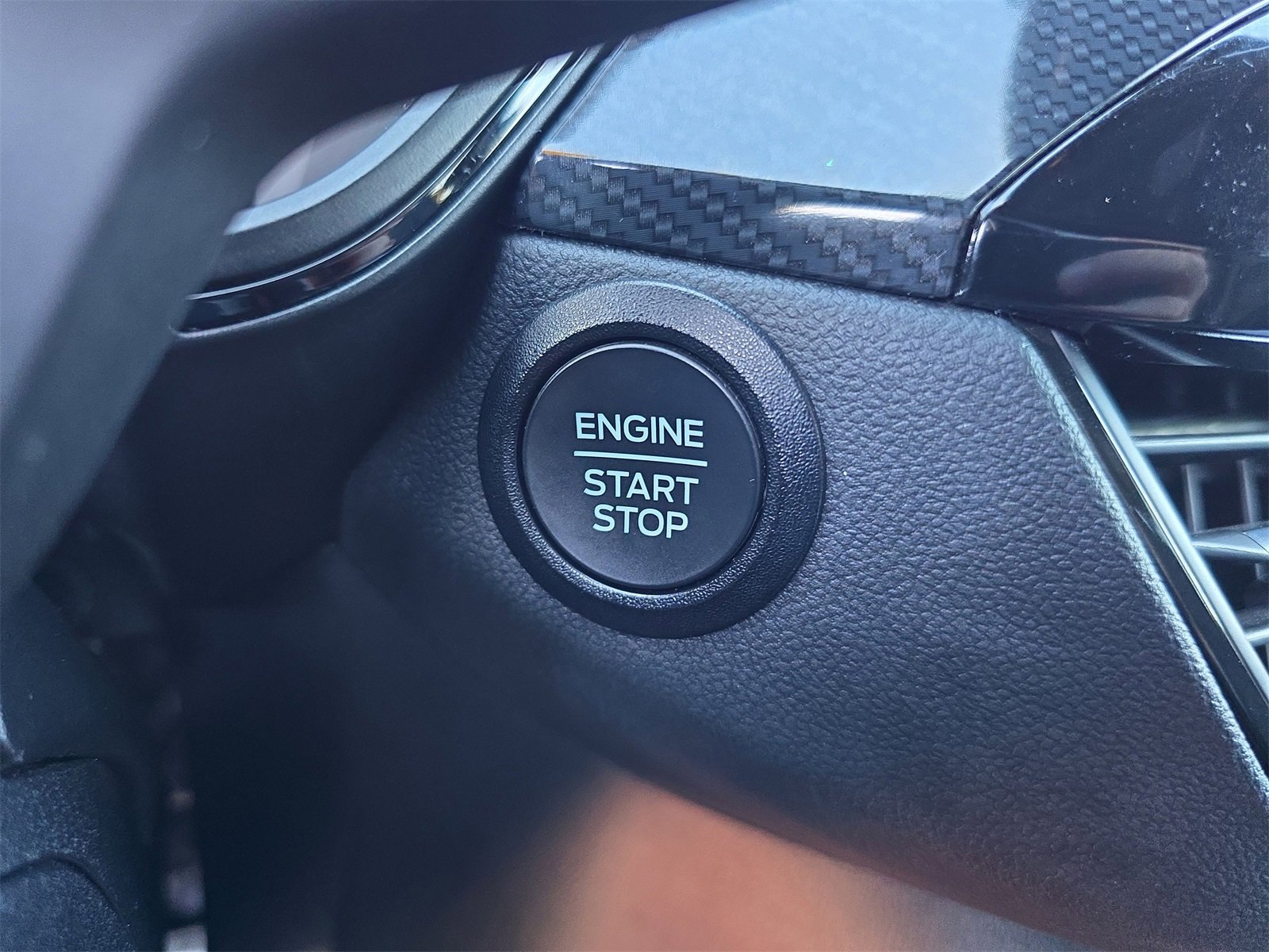 Certified 2024 Ford Escape ST-Line w/ Equipment Group 301A image 23