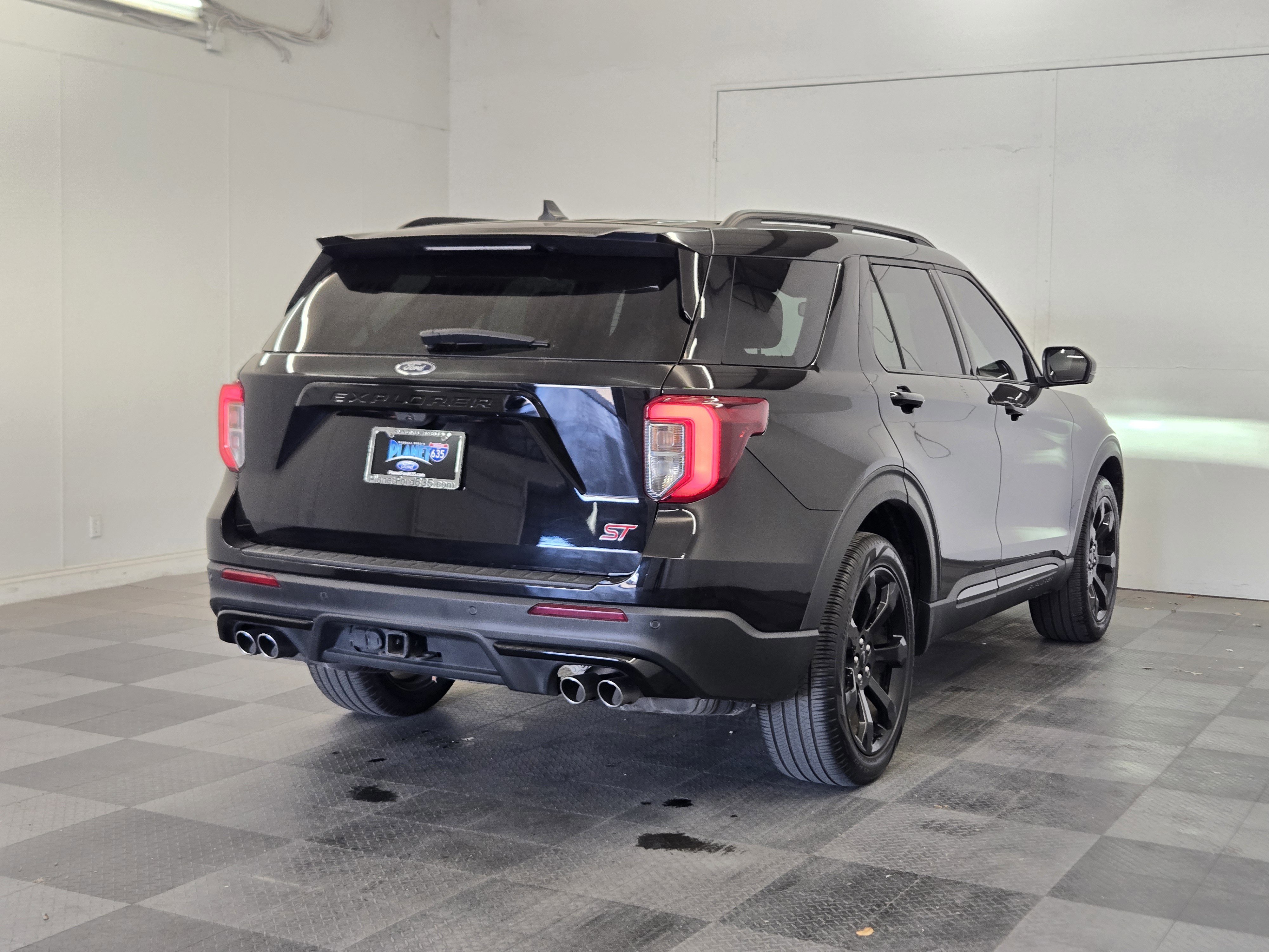 Certified 2022 Ford Explorer ST w/ Equipment Group 401A image 4