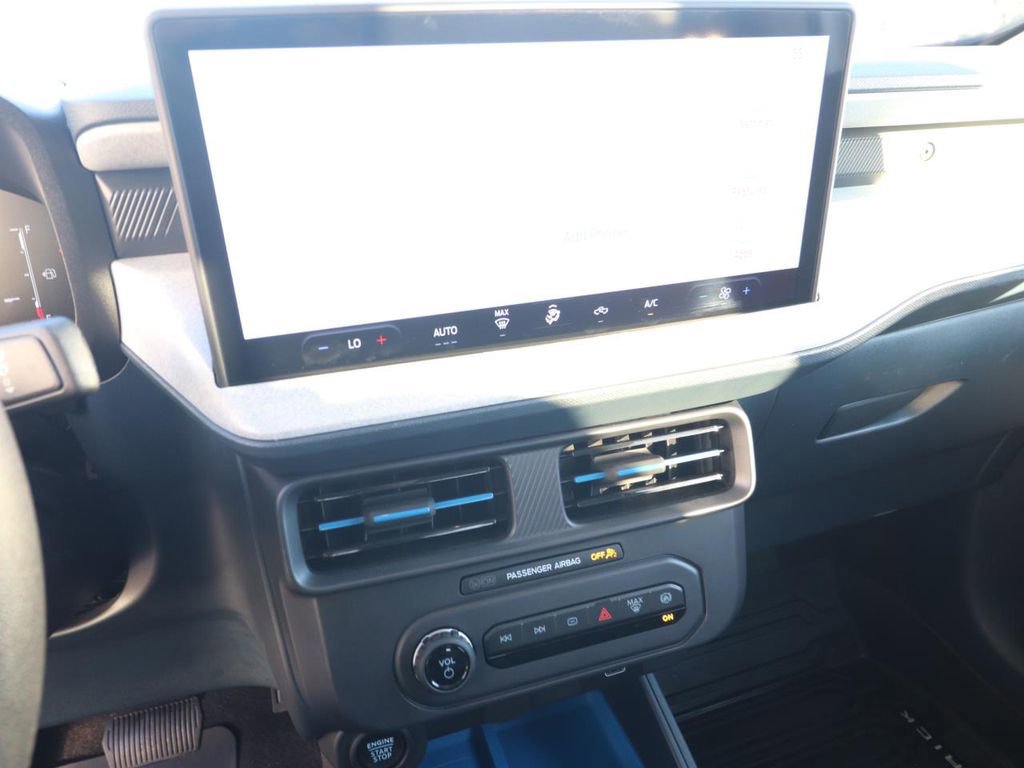 Certified 2025 Ford Maverick XLT w/ Equipment Group 302A image 21