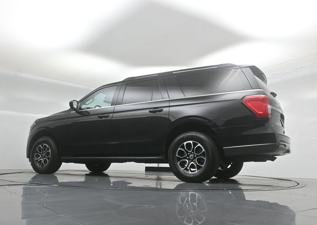 Certified 2022 Ford Expedition Max XLT image 19