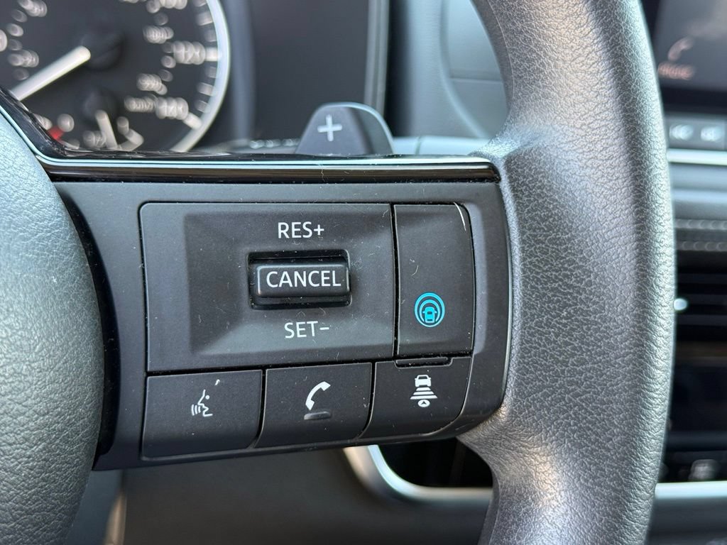 Used 2021 Nissan Rogue SV FWD image 14