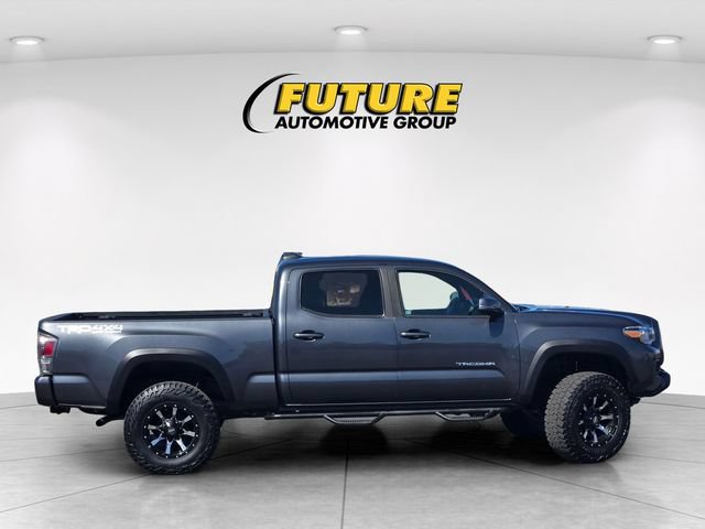 Used 2023 Toyota Tacoma TRD Off-Road w/ Advanced Technology Package AWD/4WD image 3
