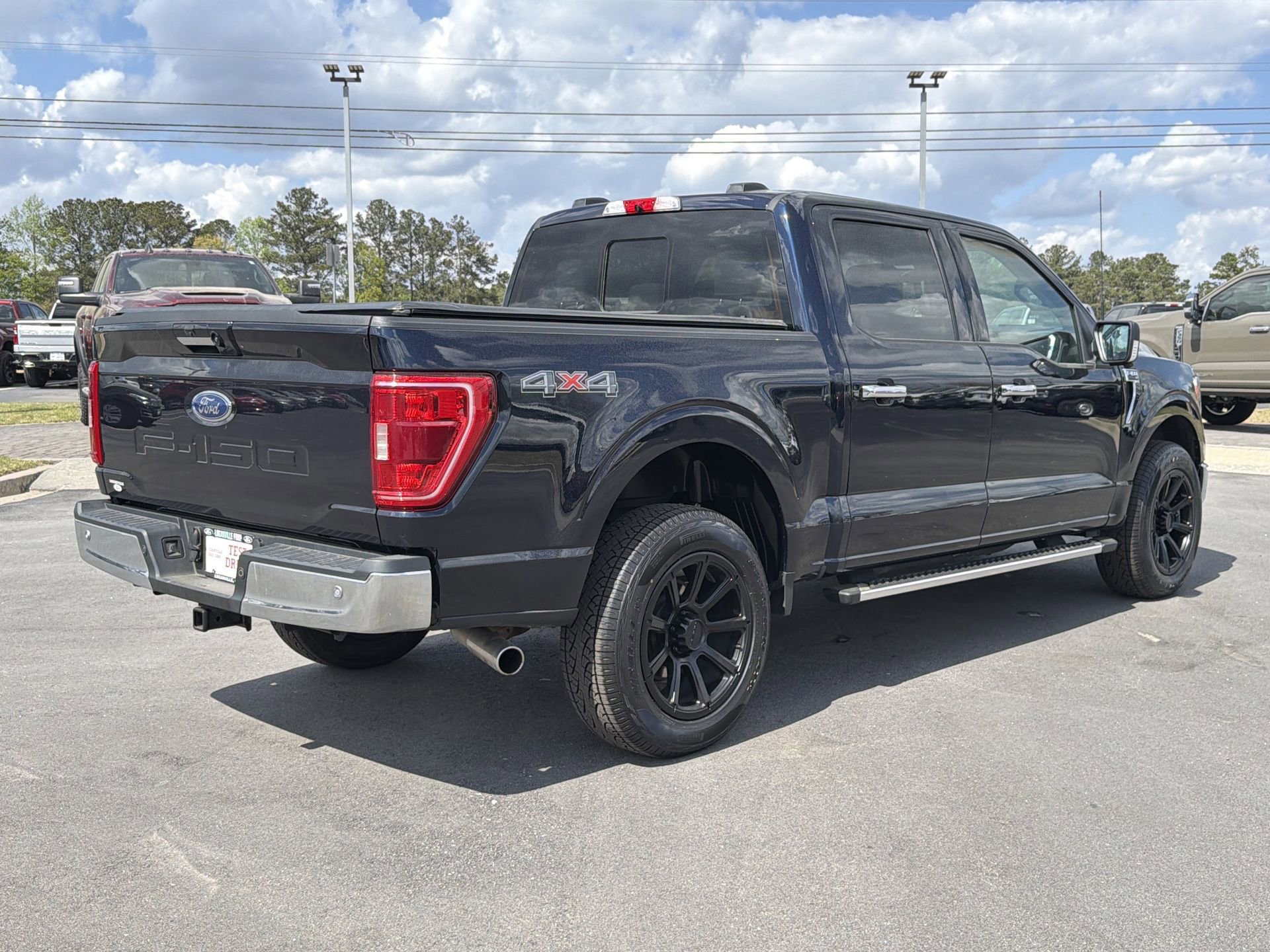 Certified 2022 Ford F150 XLT w/ Equipment Group 302A High image 4