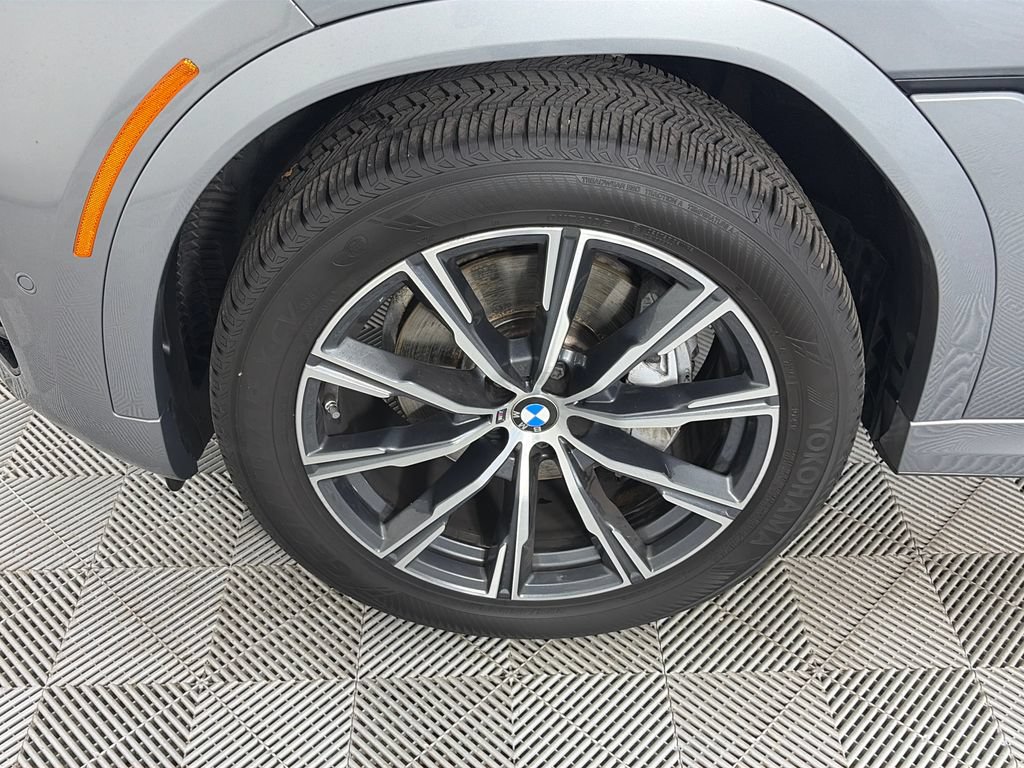Used 2024 BMW X6 xDrive40i w/ Premium Package AWD/4WD image 8