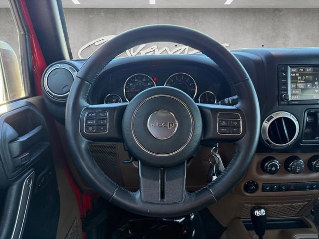 Used 2017 Jeep Wrangler Unlimited Sahara w/ Connectivity Group image 12