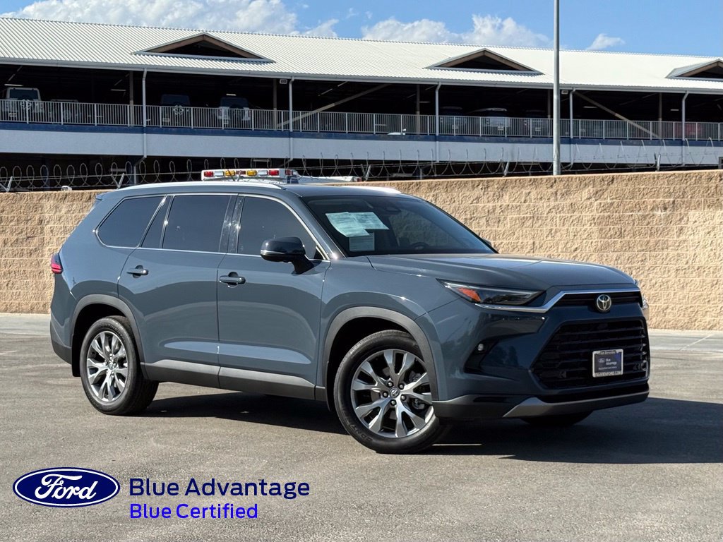 Used 2024 Toyota Grand Highlander AWD image 1