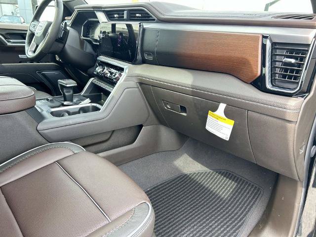 Used 2025 GMC Sierra 1500 Denali AWD/4WD image 23