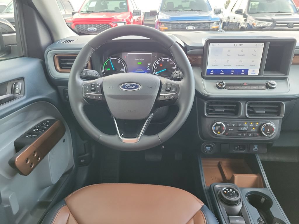 Certified 2024 Ford Maverick Lariat FWD image 12