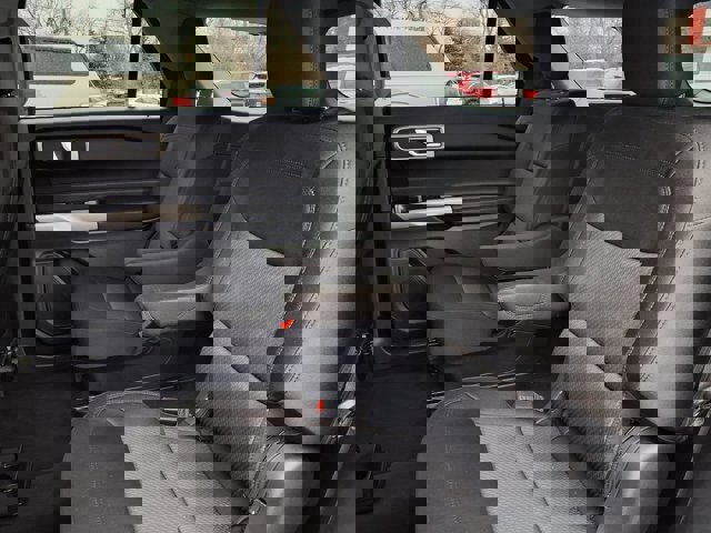 Certified 2023 Ford Explorer XLT image 9