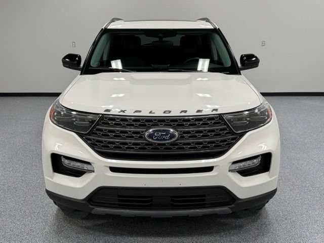 Certified 2023 Ford Explorer XLT w/ Equipment Group 202A RWD image 4
