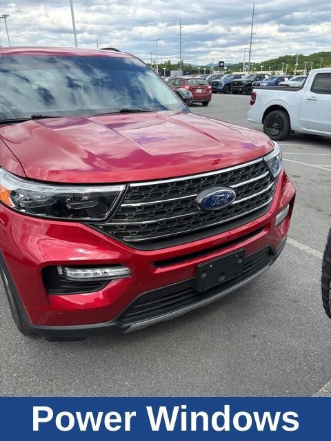 Certified 2022 Ford Explorer XLT w/ Equipment Group 202A AWD/4WD image 25