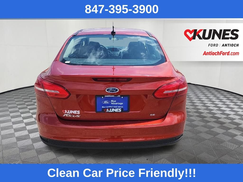Certified 2018 Ford Focus SE w/ SE Appearance Package FWD image 4