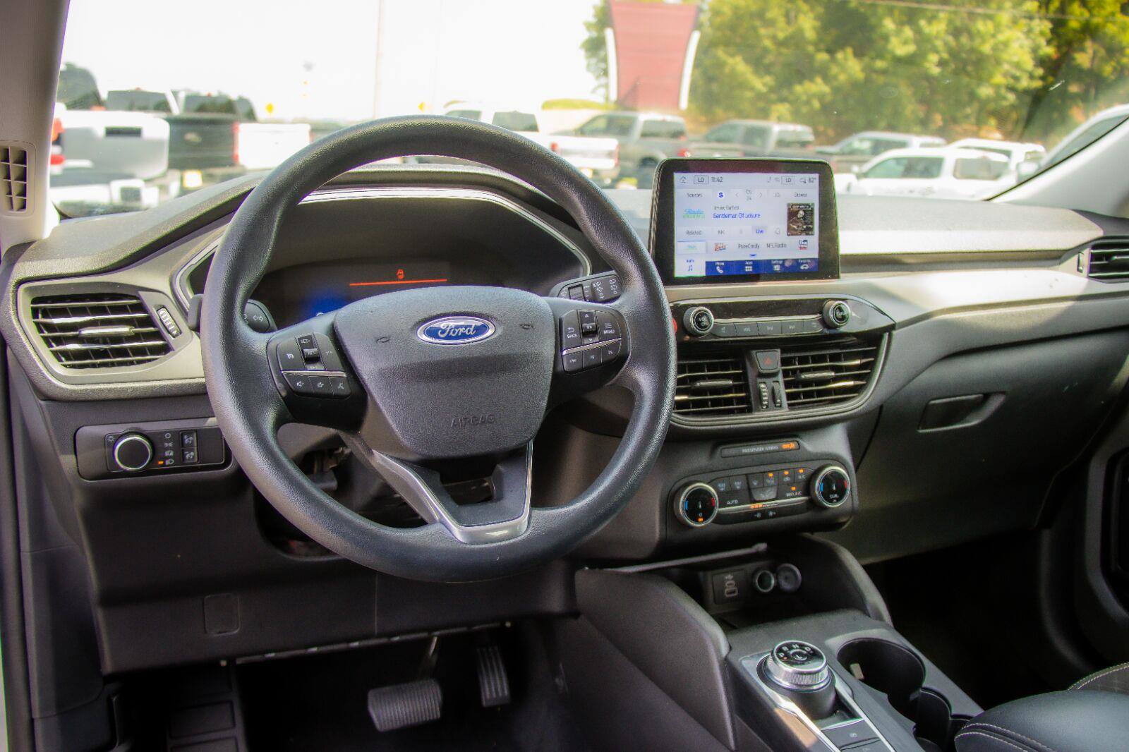 Certified 2025 Ford Escape Active AWD/4WD image 7