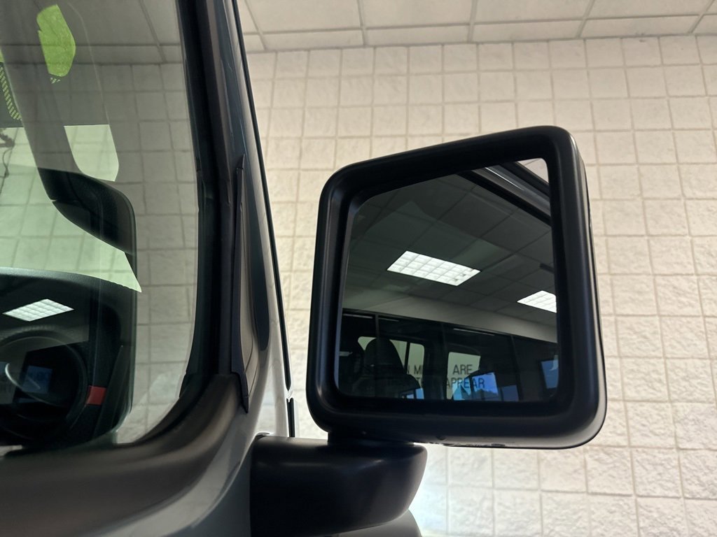 Used 2024 Jeep Wrangler Rubicon w/ Convenience Group image 40