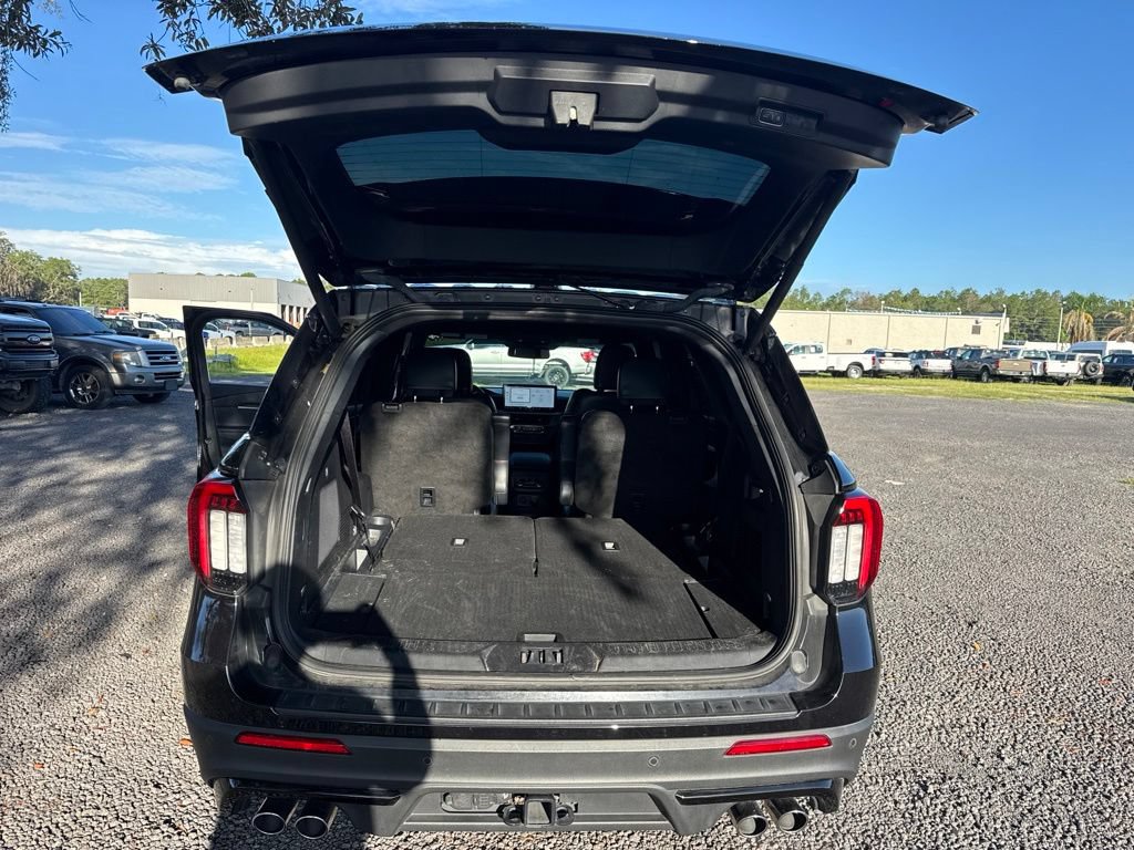 Certified 2025 Ford Explorer ST AWD/4WD image 15