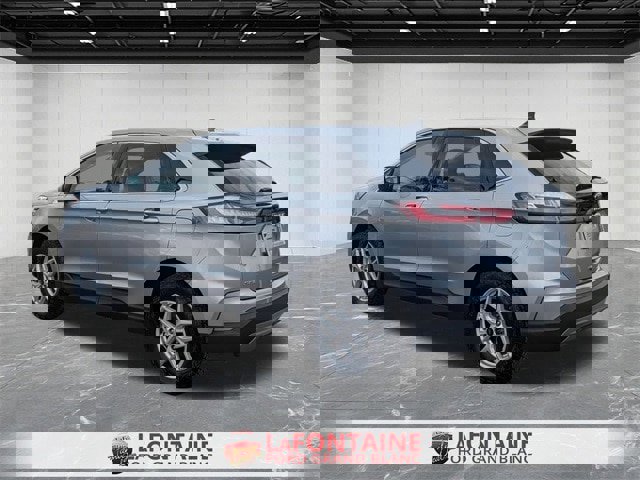 Certified 2024 Ford Edge SEL image 3