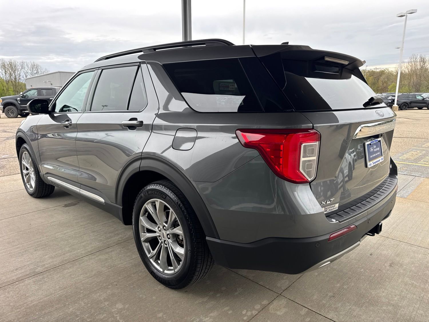 Certified 2023 Ford Explorer XLT w/ Equipment Group 202A AWD/4WD image 5