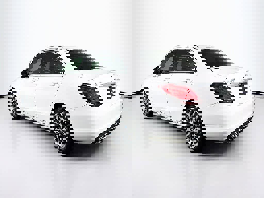 Used 2020 Mercedes-Benz C 300 Sedan image 3