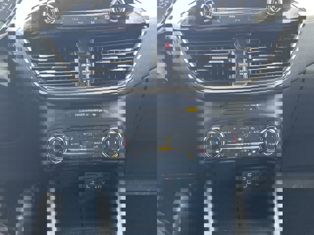 Certified 2022 Ford Escape SE w/ SE Sport Appearance Package image 12