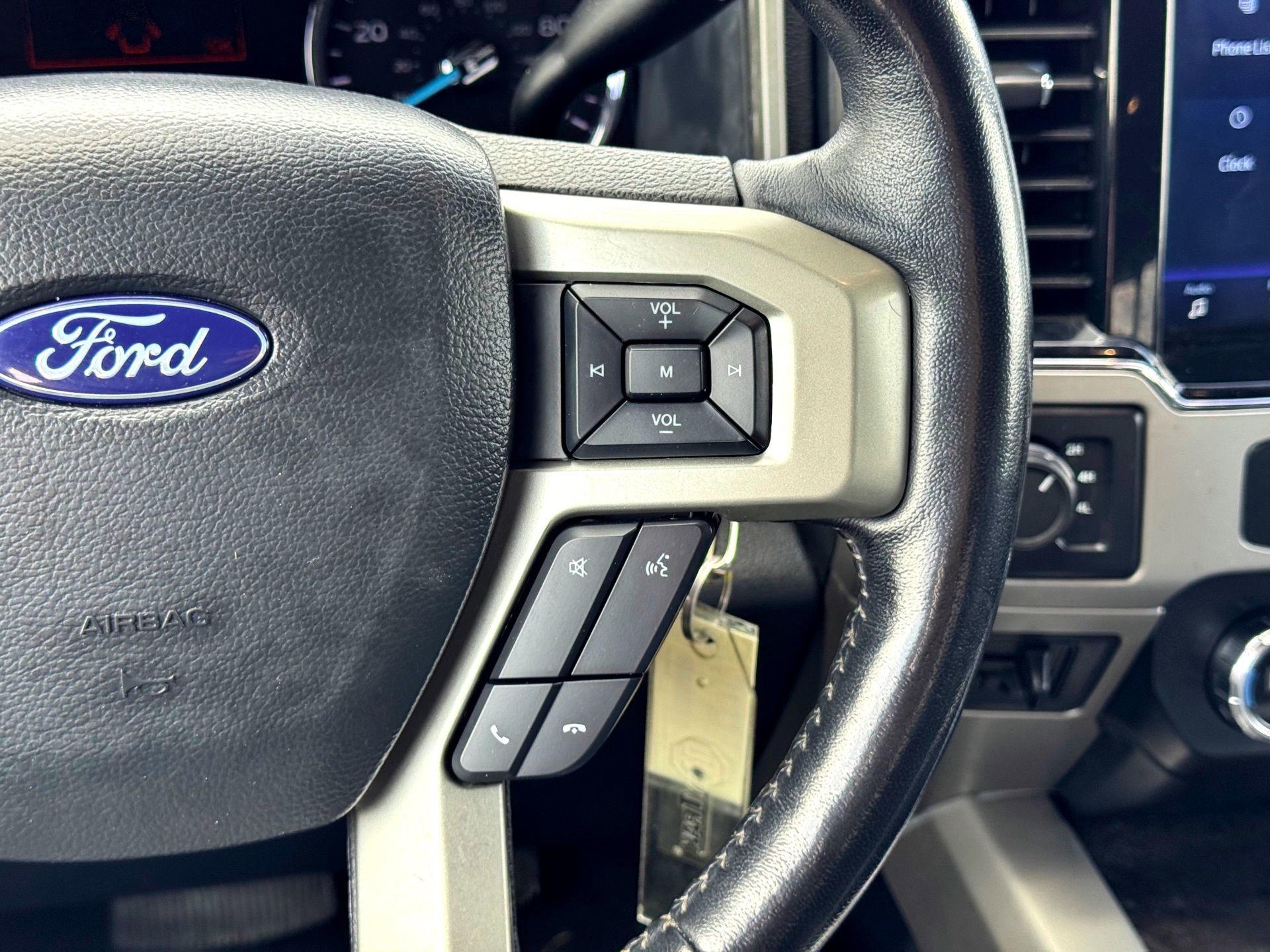 Certified 2022 Ford F350 Lariat w/ Lariat Value Package AWD/4WD image 21
