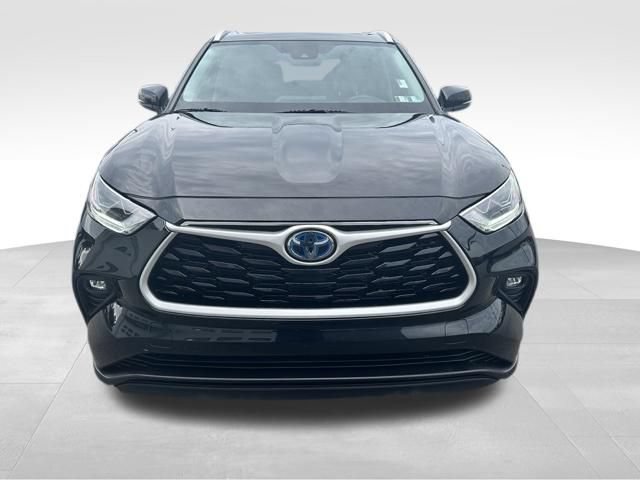 Used 2022 Toyota Highlander Bronze Edition AWD/4WD image 13