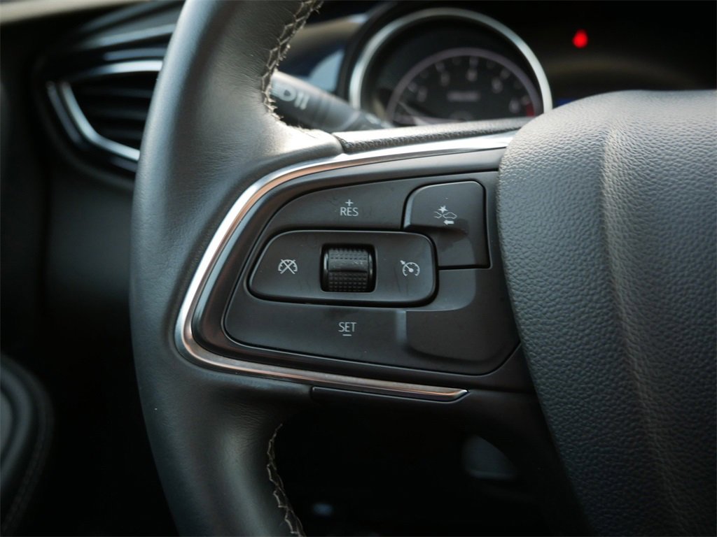 Used 2022 Buick Encore GX Select w/ Sport Touring Package image 17