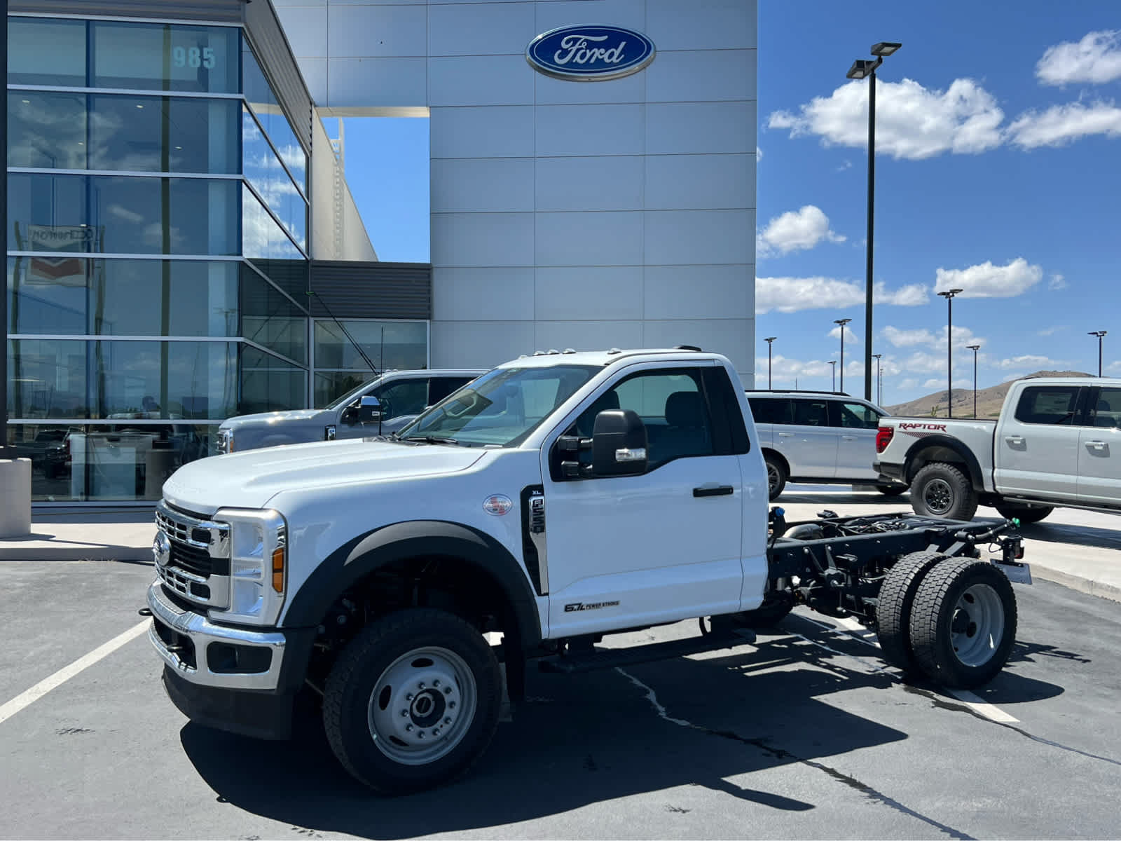 Certified 2026 Ford F550 4x4 Regular Cab Super Duty w/ XL Chrome Package image 1