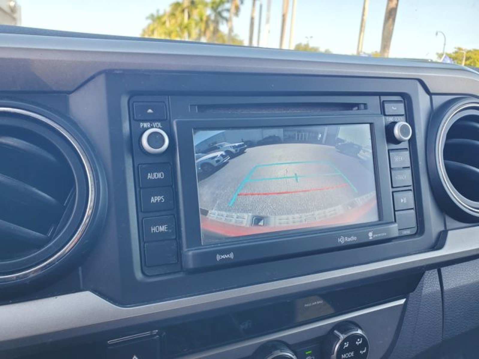 Used 2018 Toyota Tacoma SR5 image 20