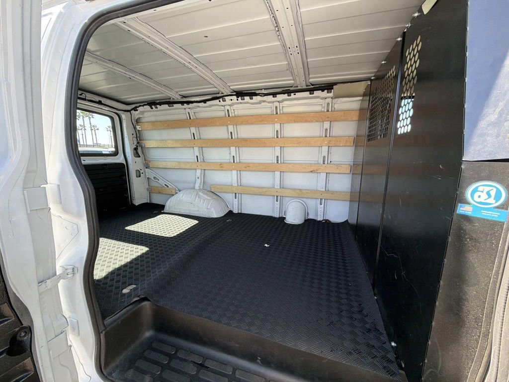 Used 2024 GMC Savana 2500 w/ Driver Convenience Package image 20
