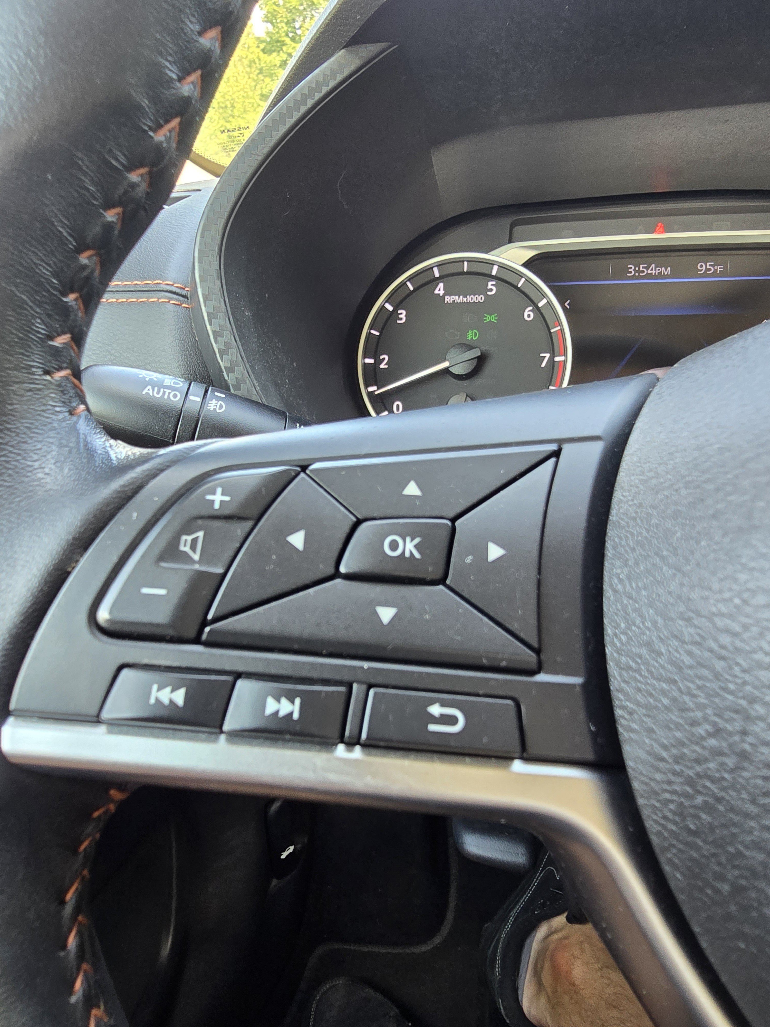 Used 2020 Nissan Sentra SR FWD image 16