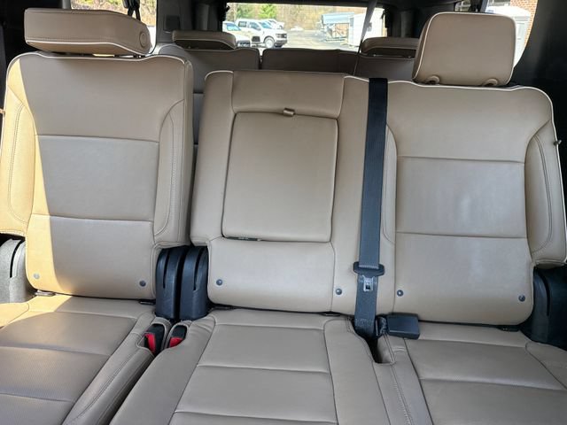 Used 2024 Chevrolet Suburban Premier AWD/4WD image 23