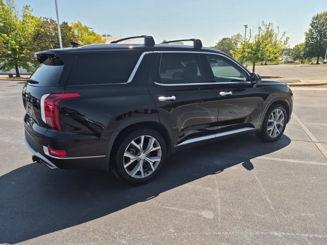 Used 2022 Hyundai Palisade SEL w/ Premium Package FWD image 4