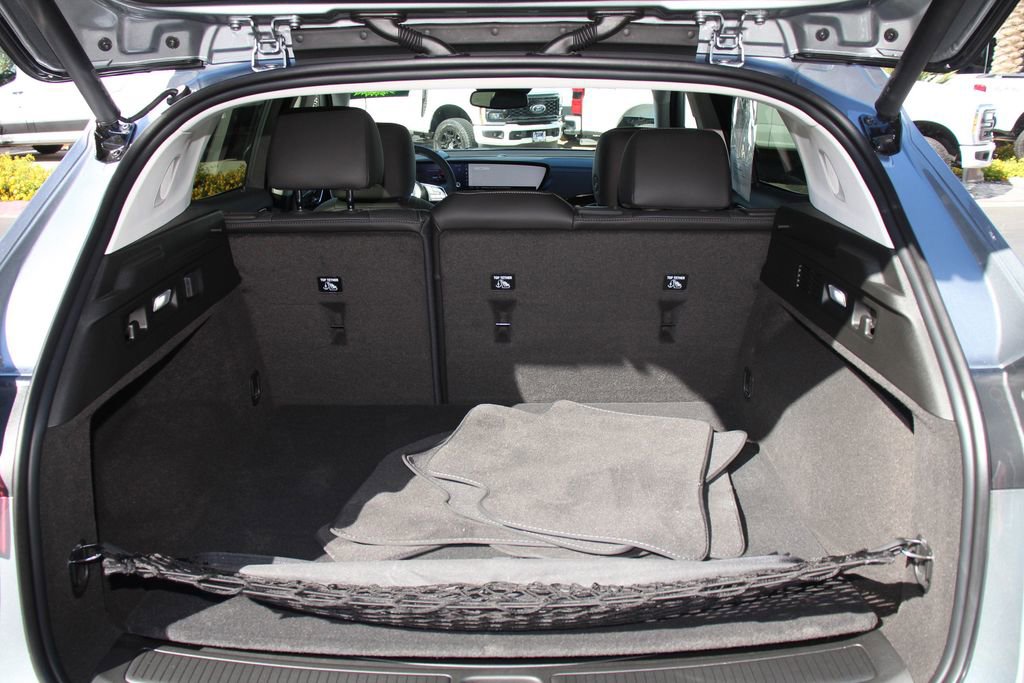 Used 2025 Buick Envision Preferred AWD/4WD image 24