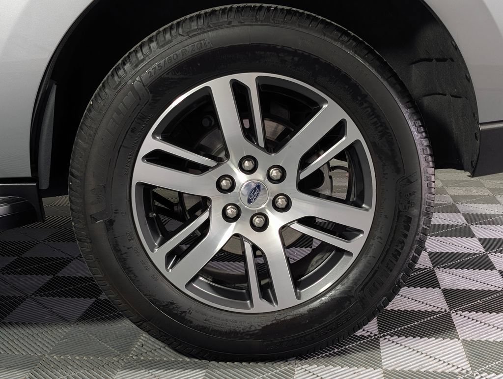 Certified 2024 Ford Expedition XLT RWD image 27