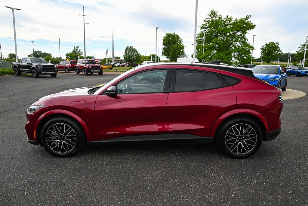 Certified 2025 Ford Mustang Mach-E Premium AWD/4WD image 8