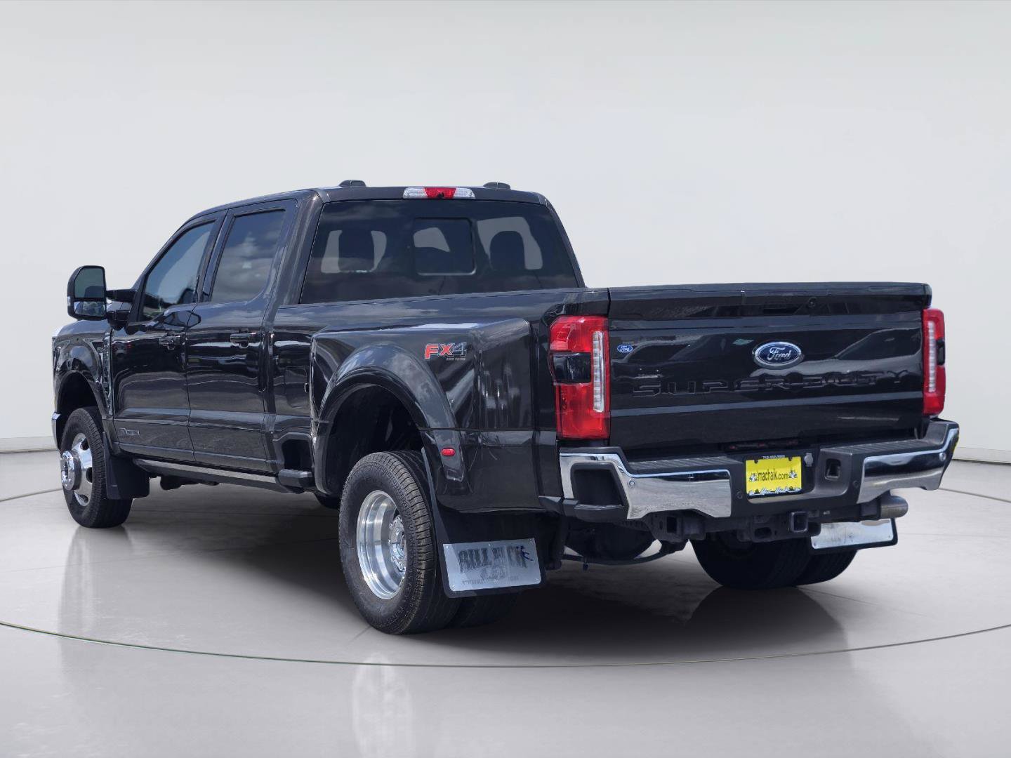 Certified 2024 Ford F350 Lariat w/ Lariat Ultimate Package AWD/4WD image 6