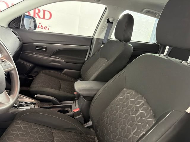 Used 2024 Mitsubishi Outlander Sport ES AWD/4WD image 11
