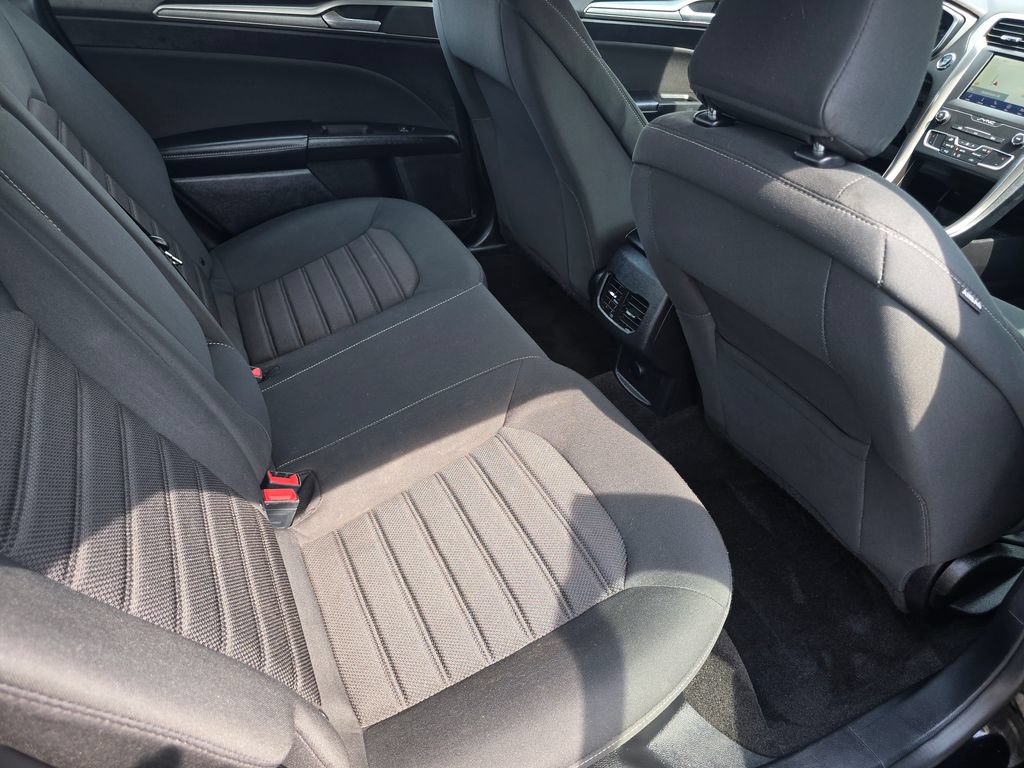 Certified 2020 Ford Fusion SE FWD image 11
