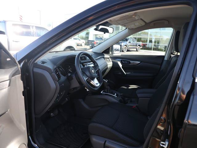 Used 2020 Nissan Rogue S AWD/4WD image 3