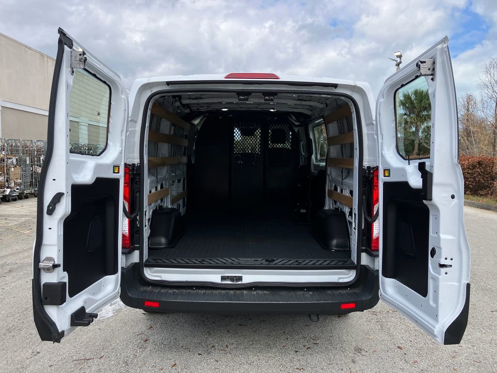Certified 2024 Ford Transit 250 Low Roof w/ Exterior Upgrade Package image 30
