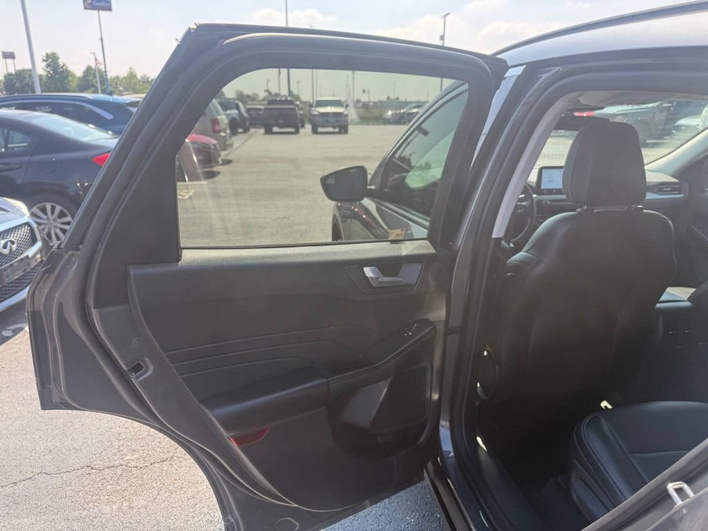 Certified 2022 Ford Escape SEL w/ Technology Package FWD image 36