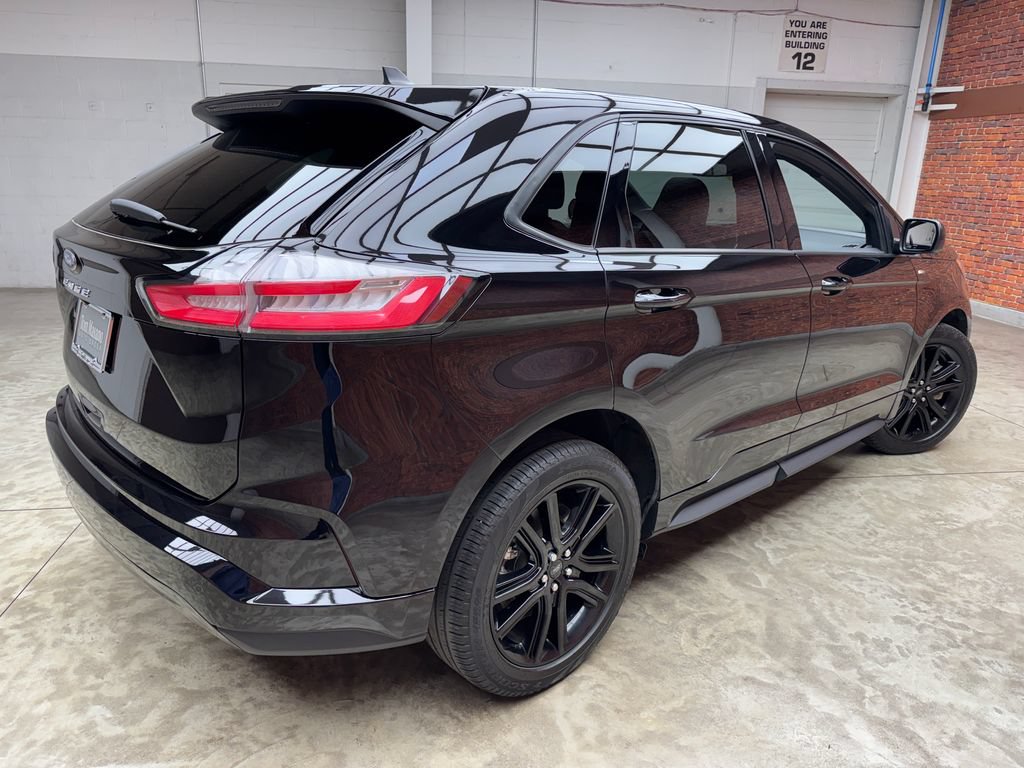 Certified 2023 Ford Edge ST-Line AWD/4WD image 5