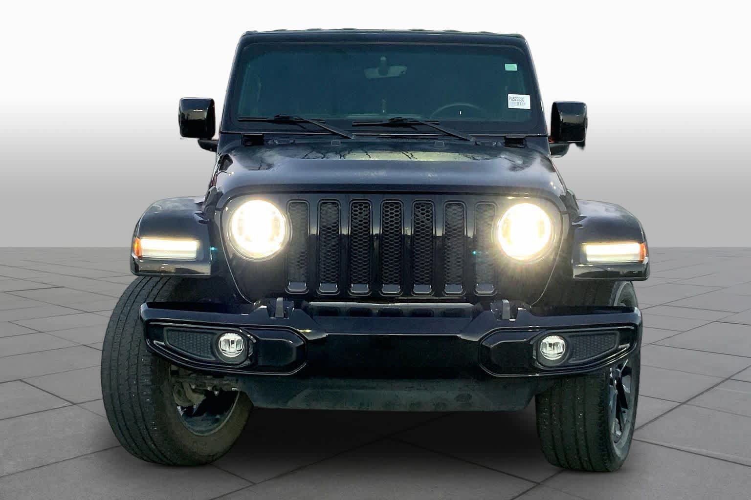 Used 2023 Jeep Wrangler Unlimited Sahara AWD/4WD image 7