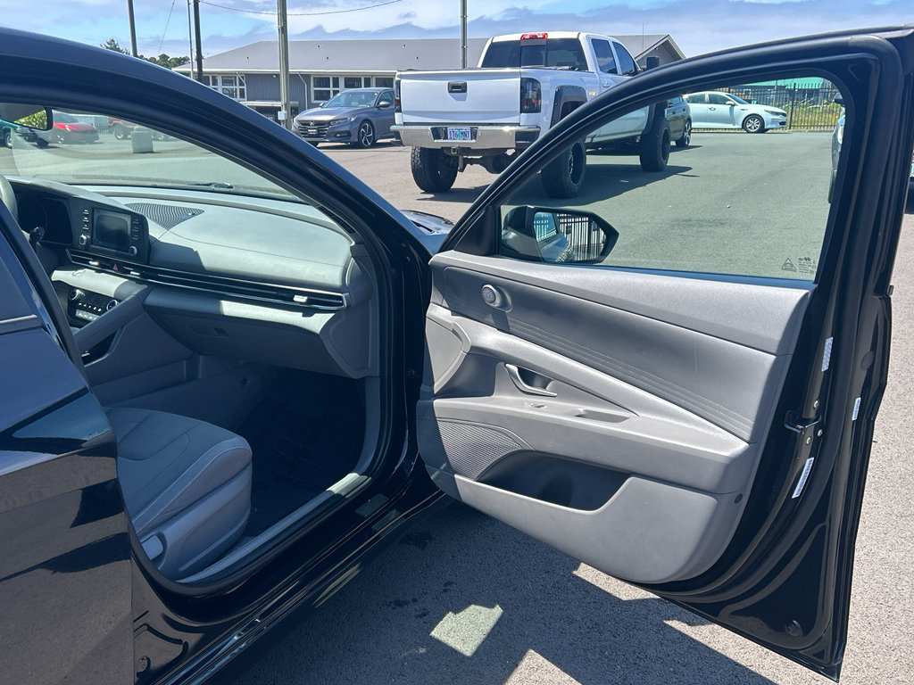 Used 2021 Hyundai Elantra SEL FWD image 26