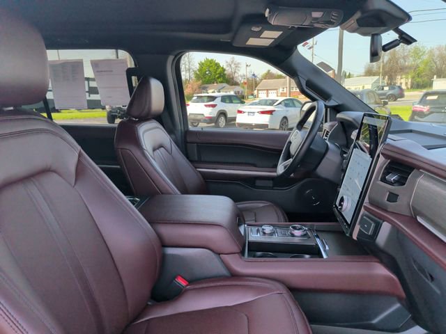 Certified 2024 Ford Expedition Limited AWD/4WD image 16