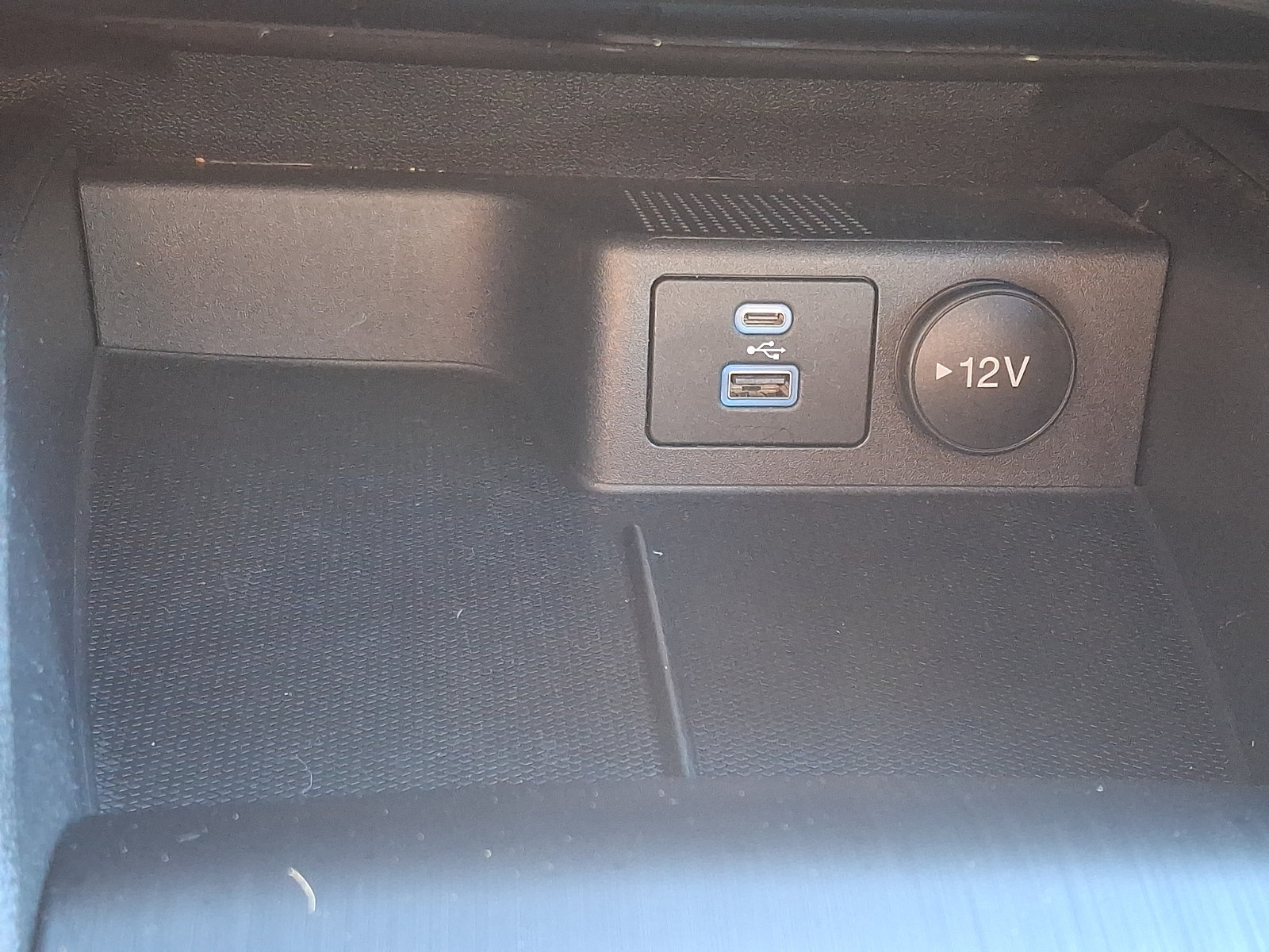 Certified 2023 Ford Escape ST-Line w/ Tech Pack #1 AWD/4WD image 28