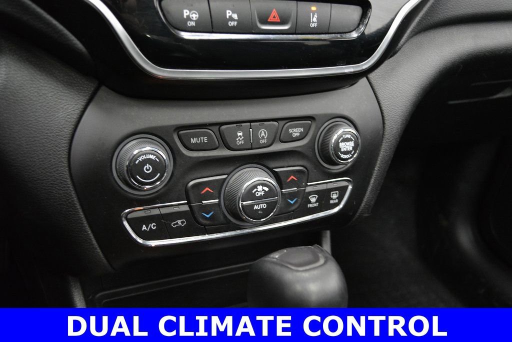 Used 2021 Jeep Cherokee Limited w/ Trailer Tow Group image 13